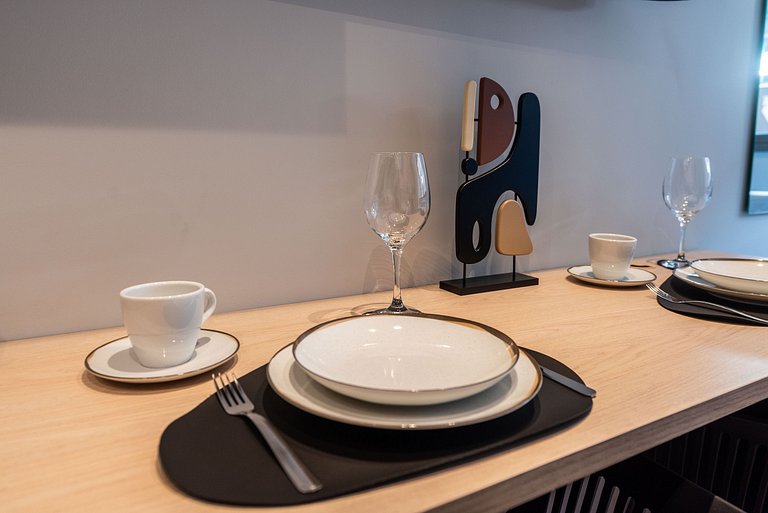 Studio Completo c/ Sofá-Cama e Prox. do Metrô!