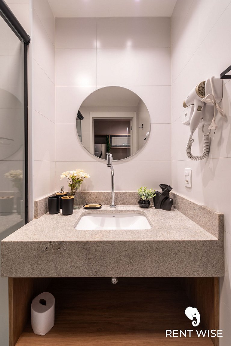 Studio Completo c/ Sofá-Cama e Prox. do Metrô!