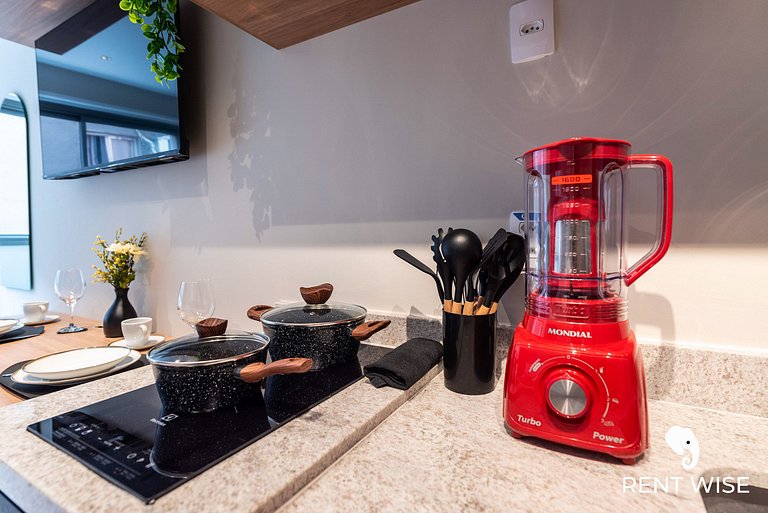 Studio Completo c/ Sofá-Cama e Prox. do Metrô!