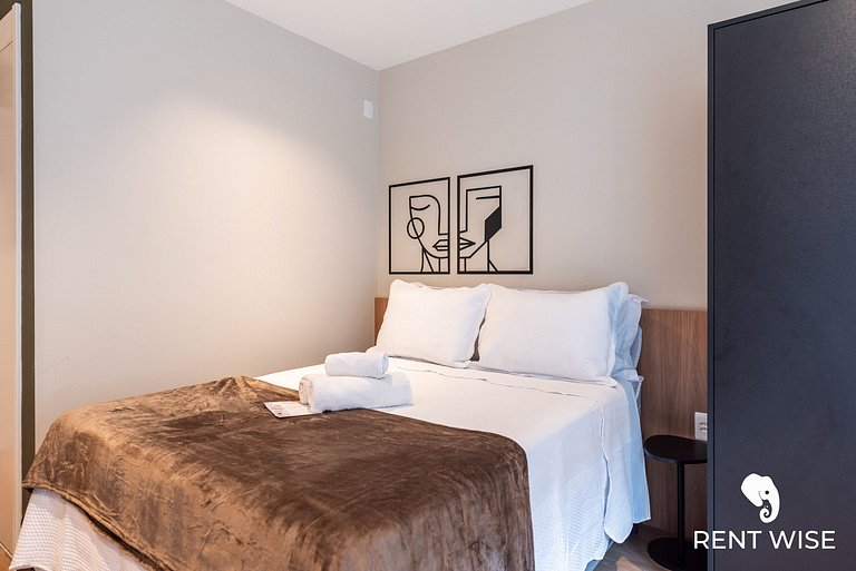 Studio Completo c/ Sofá-Cama e Prox. do Metrô!