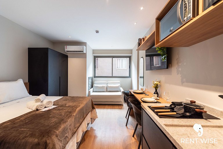 Studio Completo c/ Sofá-Cama e Prox. do Metrô!