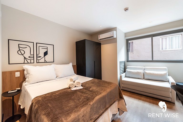 Studio Completo c/ Sofá-Cama e Prox. do Metrô!