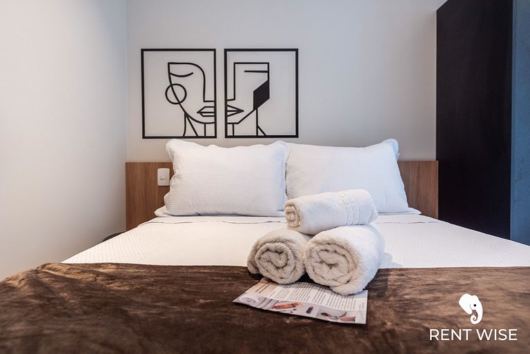 Studio Completo c/ Sofá-Cama e Prox. do Metrô!