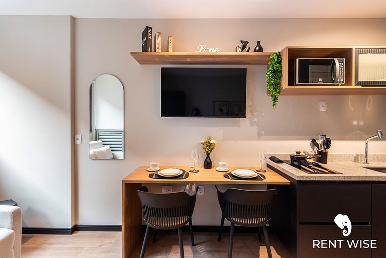 Studio Completo c/ Sofá-Cama e Prox. do Metrô!