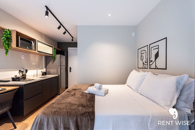 Studio Completo c/ Sofá-Cama e Prox. do Metrô!